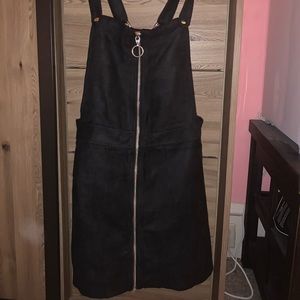 Bib overall dress